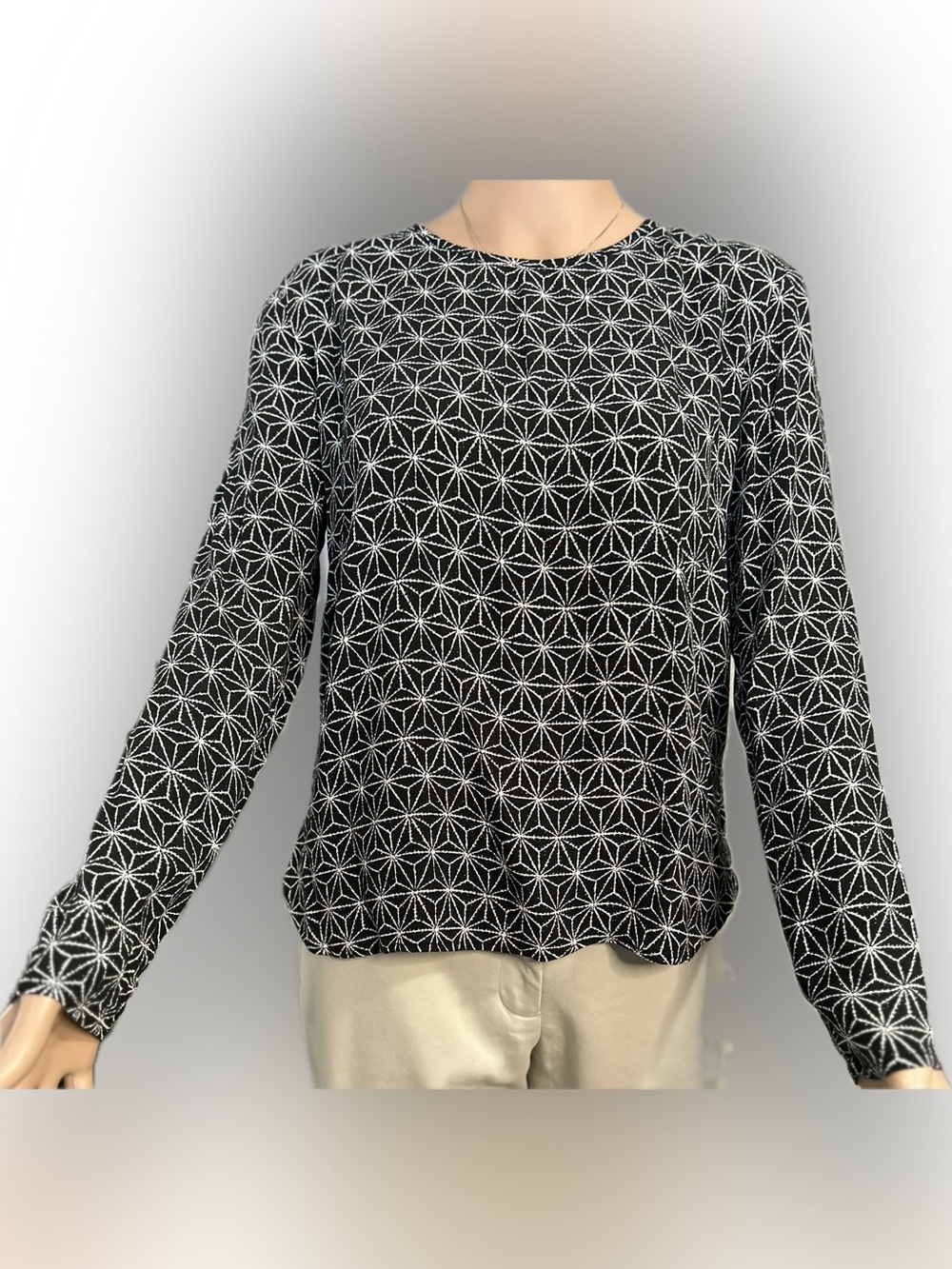 H&M Black and White Star Pattern Blouse